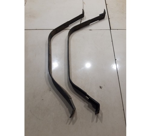 Комплект креплений топливного бака (2 шт.)