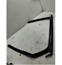 Уплотнитель стекла двери (задний правый)