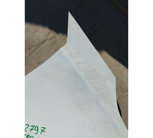 Крыло переднее правое