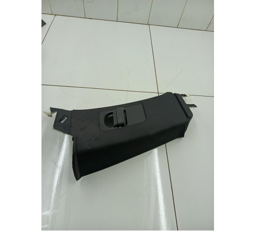 Обшивка стойки задняя правая