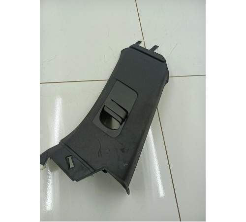 Обшивка стойки задняя правая