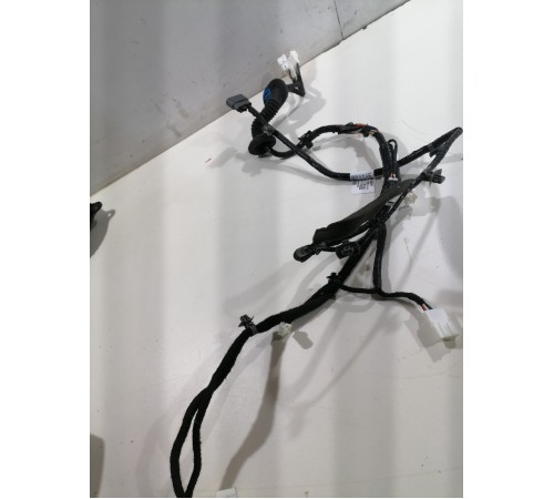 Электропроводка двери передняя левая