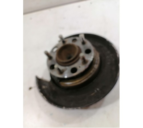 Ступица задняя левая