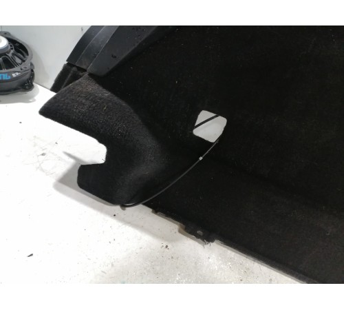 Обшивка багажника правая