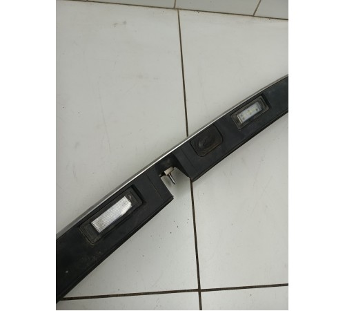 Накладка крышки багажника