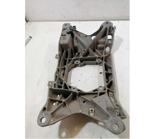 Кронштейн АКПП, траверса