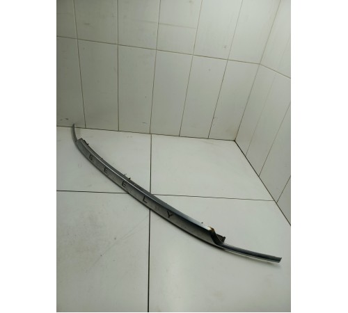 Накладка крышки багажника