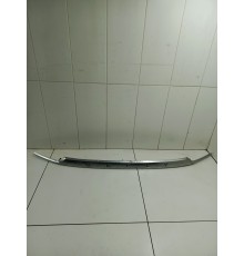 Накладка крышки багажника