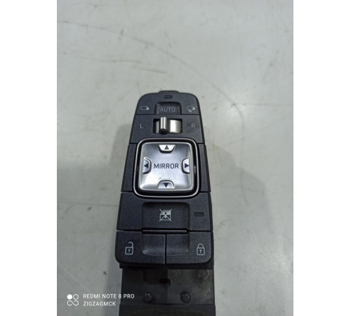 Блок управления стеклоподъемниками (передний левый)