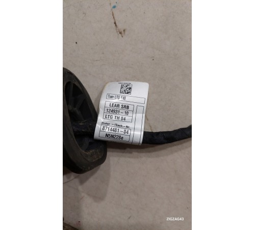 Электропроводка двери (задняя правая)