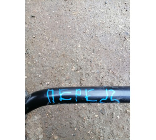 Стабилизатор передний