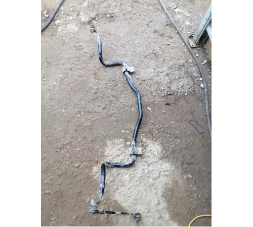 Стабилизатор передний