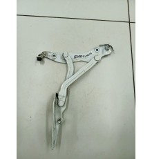 Петля крышки багажника левая