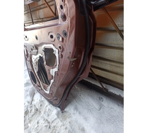 Дверь (задняя, правая)