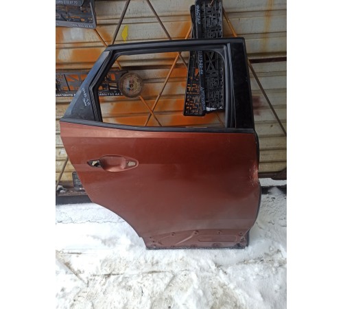 Дверь (задняя, правая)