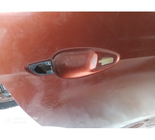 Дверь (задняя, правая)