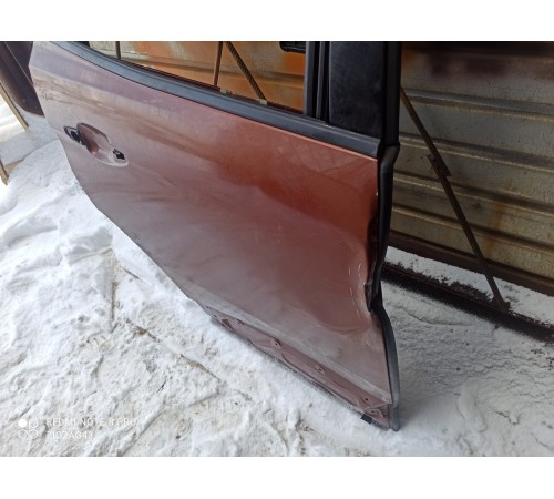 Дверь (задняя, правая)