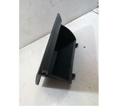 Бардачок торпедо