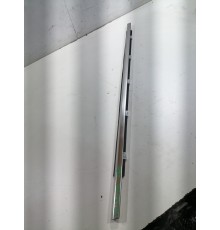 Молдинг двери,передний левый