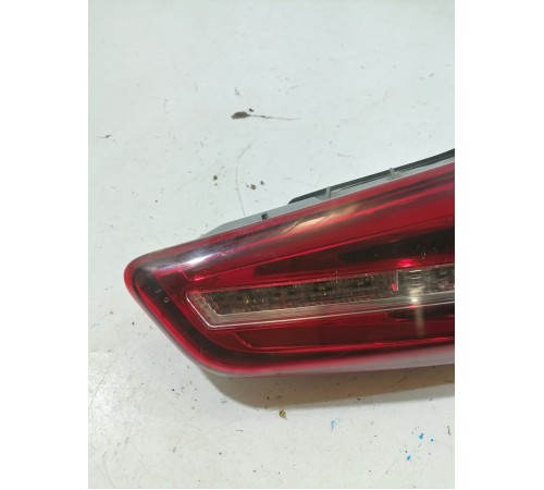 Фонарь задний правый внутренний
