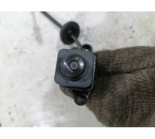 Камера переднего вида