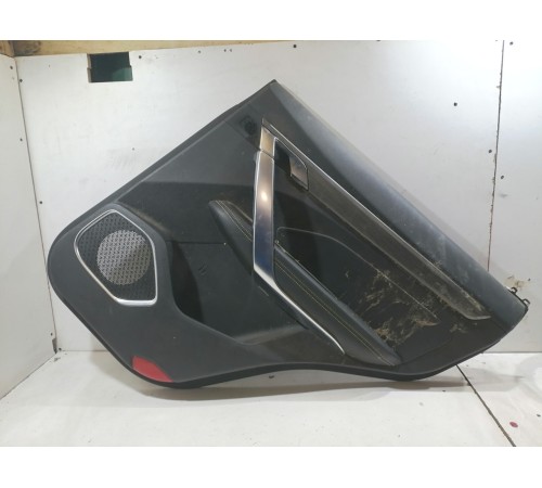 Обшивка двери задняя правая