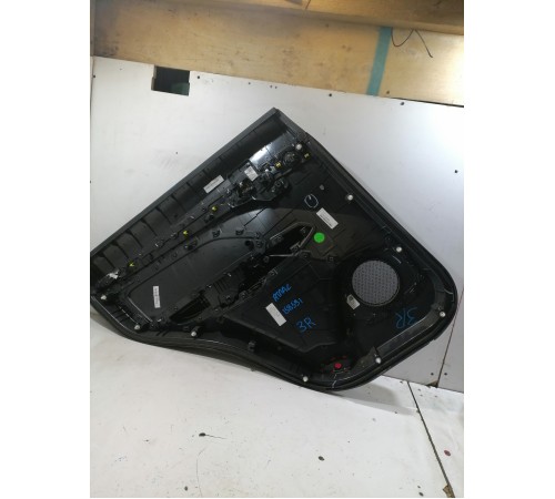 Обшивка двери задняя правая