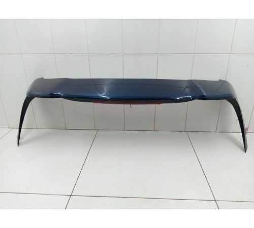 Спойлер крышки багажника