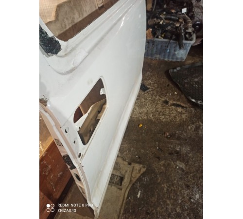 Дверь (средняя, правая)