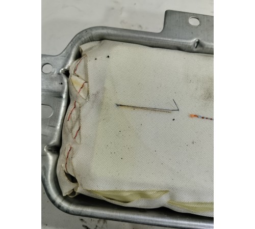 Подушка безопасности переднего пассажира