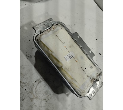 Подушка безопасности переднего пассажира