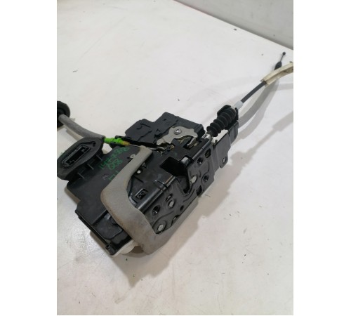 Замок двери передний левый