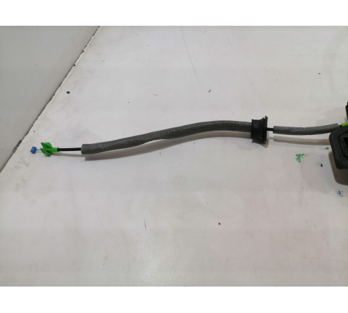 Замок двери передний левый