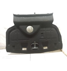 Внутренняя панель багажного отсека