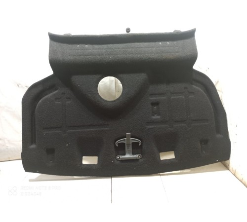 Внутренняя панель багажного отсека