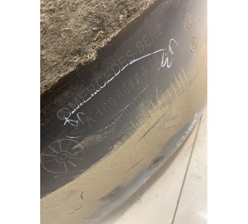 Локер (задний, левый)