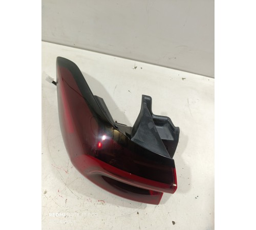 Фонарь задний левый наружный