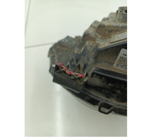 Фара передняя левая