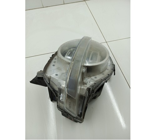 Фара передняя левая