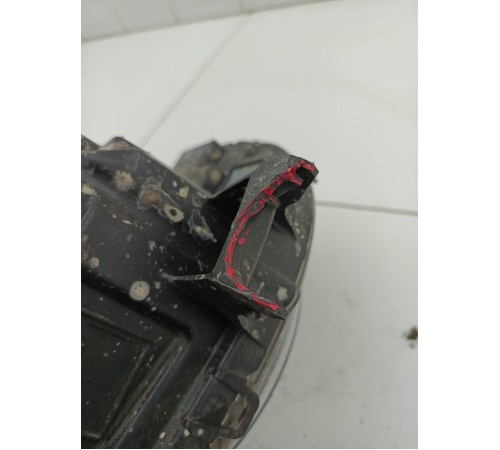 Фара передняя левая