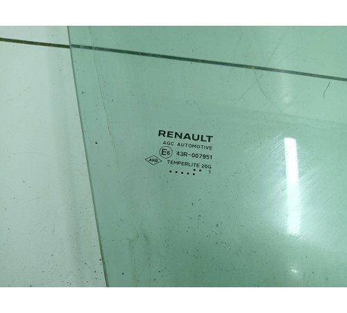 Стекло двери переднее правое