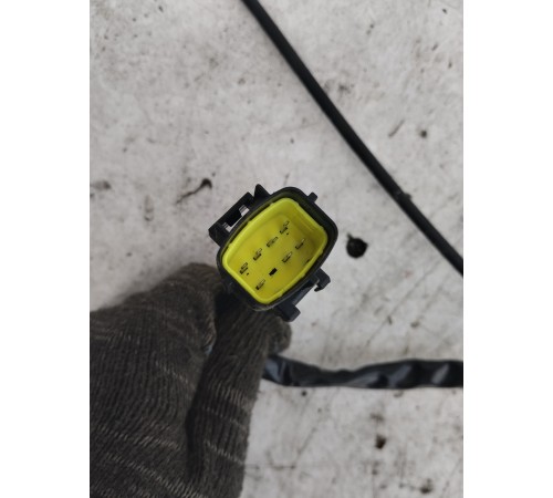 Замок двери левый