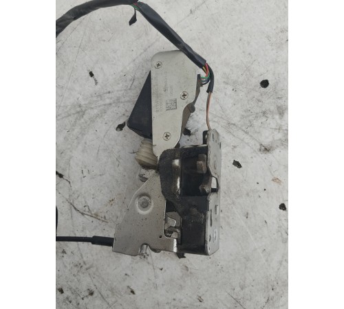 Замок двери левый