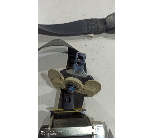 Ремень безопасности (передний левый)