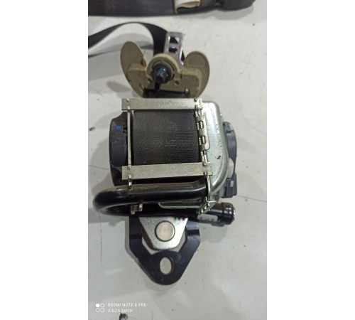 Ремень безопасности (передний левый)