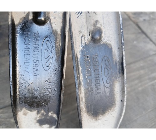 Комплект креплений лямок топливного бака (2 шт.)