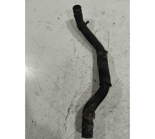 Патрубок системы охлаждения