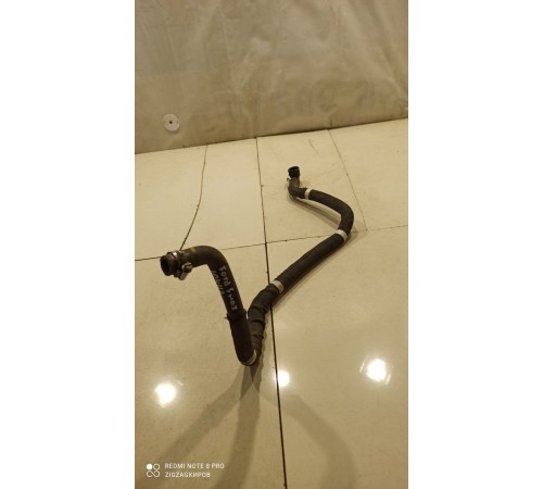 Патрубок радиатора на вход