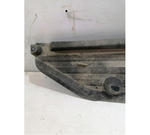 Защита антигравийная задняя правая