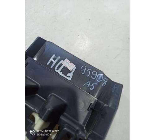 Кожух рулевой колонки нижний